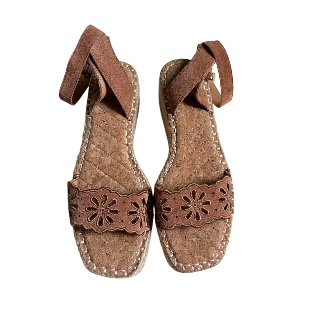 Crown Vintage Women's Fentisa Platform Suede Sandals (Tan) - Size 8.5